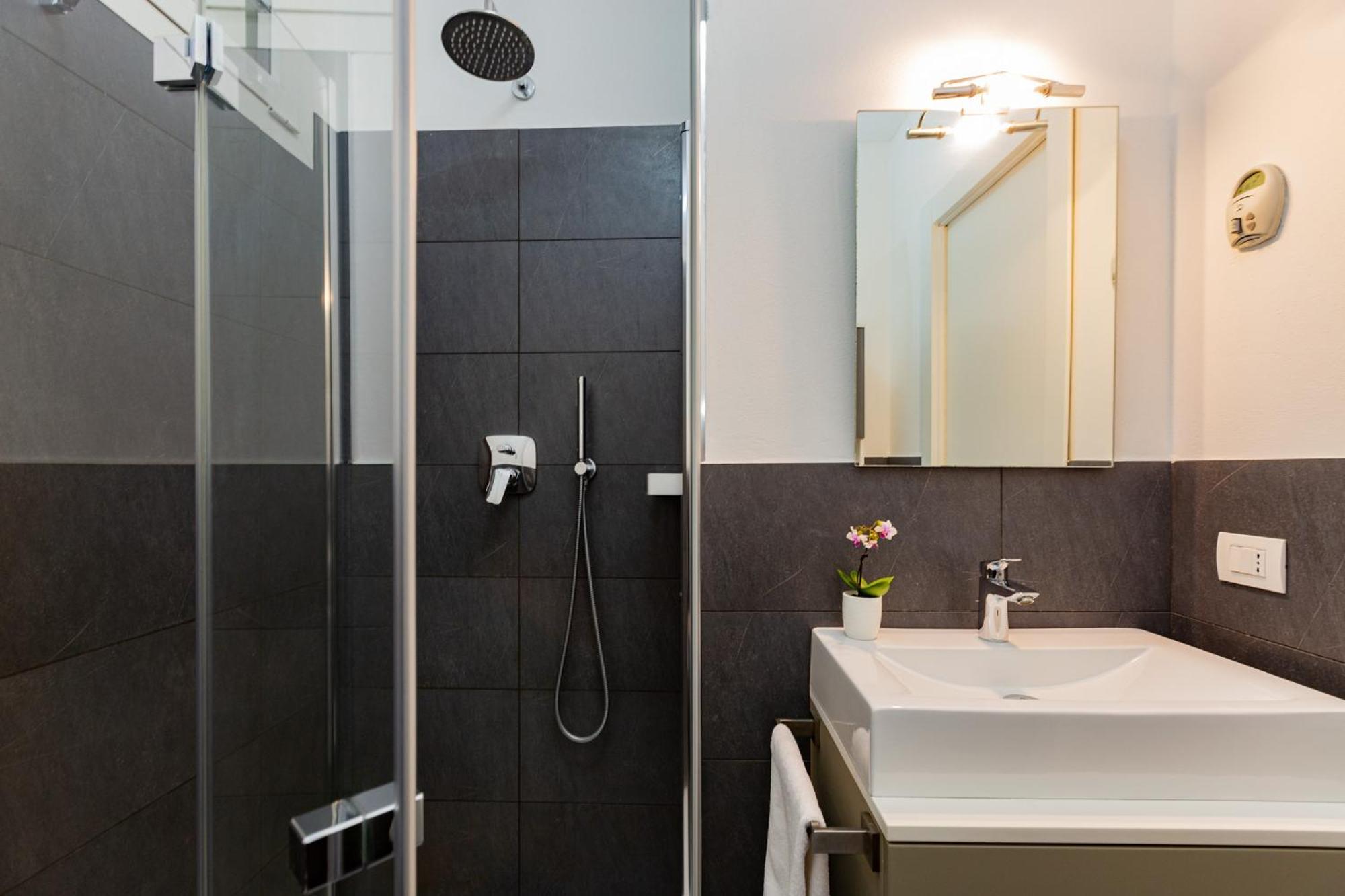 Premuda20 Milan Elegant Apartment Экстерьер фото
